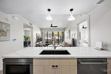 Open Wed & Sat 12-2pm! Residence 206 is a stunning 2-bedroom - photo 12