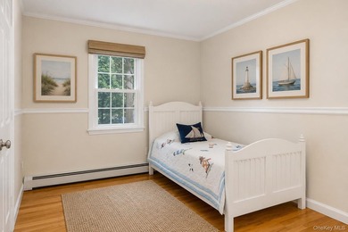 Nestled on a quiet private cul-de-sac, this beautiful 3-bedroom - photo 15