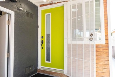 Stylishly updated 2-bedroom, 1-bath home in Oakland offering - photo 16
