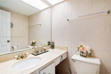 Beautifully renovated 2 bedrooms 1.5 bathroom unit in the heart