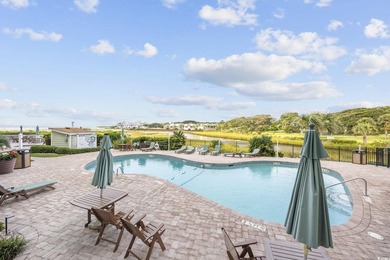 This beautifully 2-bedroom, 2-bathroom condo offers the perfect - photo 18