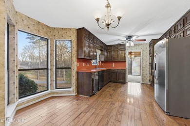 Prime location meets endless potential! This well maintained 3 - photo 19