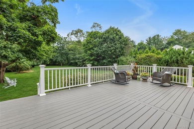 Nestled on a quiet private cul-de-sac, this beautiful 3-bedroom - photo 20