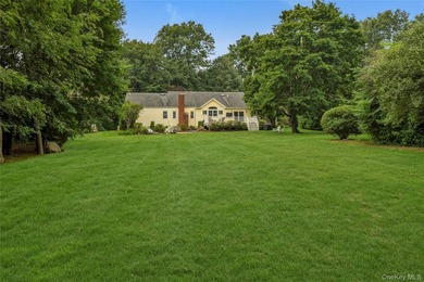 Nestled on a quiet private cul-de-sac, this beautiful 3-bedroom - photo 25