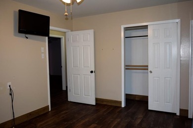 Welcome home to this delightful 3-bedroom, 2-bath cottage-style - photo 28