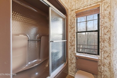 Prime location meets endless potential! This well maintained 3 - photo 29