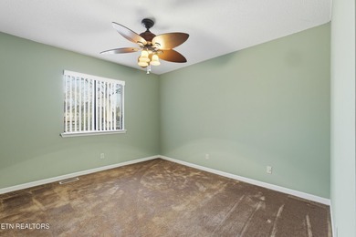 Prime location meets endless potential! This well maintained 3 - photo 30