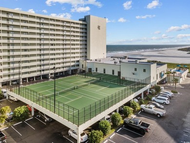 This beautifully 2-bedroom, 2-bathroom condo offers the perfect - photo 31