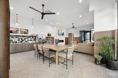 Open Wed & Sat 12-2pm! Residence 206 is a stunning 2-bedroom - photo 34