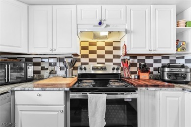 Beautifully updated 2-bedroom, 2-bath waterfront condo in the - photo 7