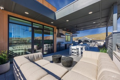 Open Wed & Sat 12-2pm! Residence 206 is a stunning 2-bedroom - photo 38