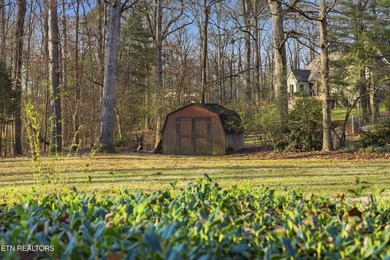 Prime location meets endless potential! This well maintained 3 - photo 43