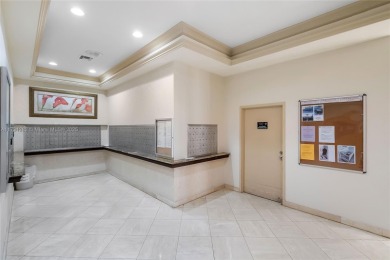 Beautifully renovated 2 bedrooms 1.5 bathroom unit in the heart