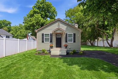Move right into this refurbished and updated 2 Bedroom Ranch - photo 6