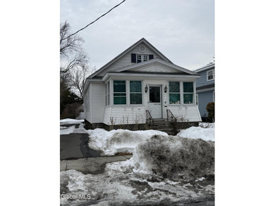 Mohawk River Home Sale Pending in Scotia New York