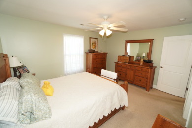 Convenient One-Level Living in Hampton Square! - photo 14