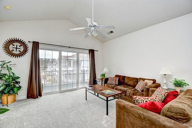 You will love this beautiful top floor end unit offering 2 - photo 11