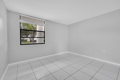 Investment opportunity or the perfect place to call home! Rarely - photo 11
