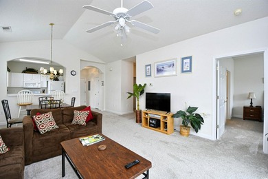 You will love this beautiful top floor end unit offering 2 - photo 13