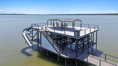 Approximately 528 feet of platted water frontage, a spectacular - photo 2