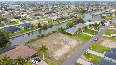 Build your dream home on this beautiful cleared freshwater canal - photo 3