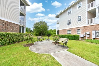 You will love this beautiful top floor end unit offering 2 - photo 27