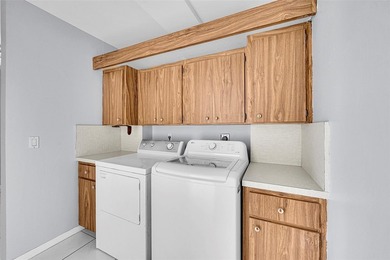 Investment opportunity or the perfect place to call home! Rarely - photo 27