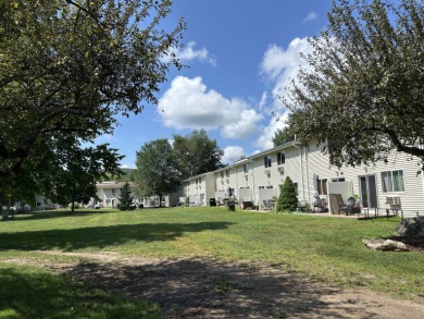 Lake Condo For Sale in New Hartford, Connecticut