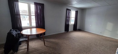 Prime downtown commercial building offering 1,892 sq ft of - photo 10