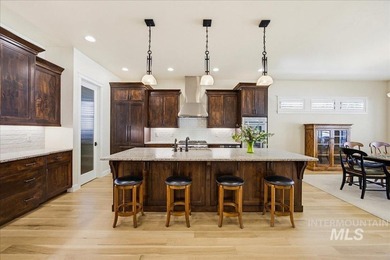 Experience the pinnacle of Idaho luxury in the prestigious Club - photo 16