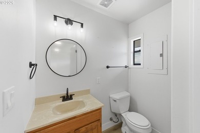 OWNER WILL SHORT TERM CARRY. Stunningly Remodeled Home with - photo 22