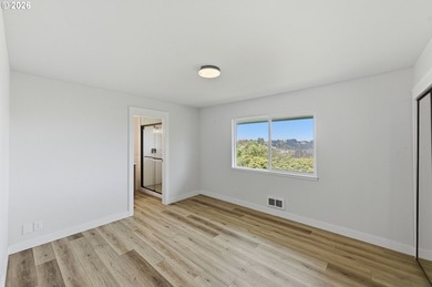 OWNER WILL SHORT TERM CARRY. Stunningly Remodeled Home with - photo 23