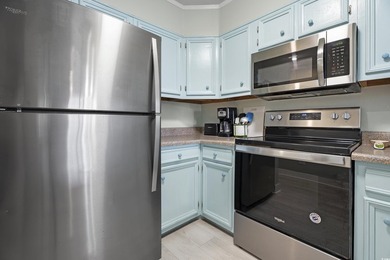 Beautifully renovated 2-bedroom, 2-bath condo located just - photo 6