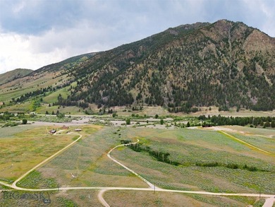 Experience the privacy and recreation that define Montana living - photo 7