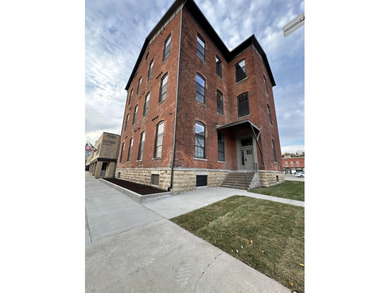 This if one of the nicest, most up to date multi-family - photo 17