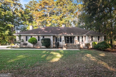 Lake Home For Sale in Tyrone, Georgia