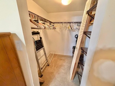 PRICED TO SELL in the heart of Pembroke Pines. Some photos - photo 26