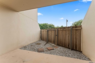 UNIT 128 - BEAUTIFUL FIRST FLOOR UNIT. DOWNTOWN LIVING AT ITS - photo 4