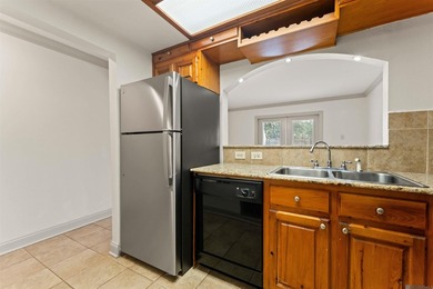 UNIT 128 - BEAUTIFUL FIRST FLOOR UNIT. DOWNTOWN LIVING AT ITS - photo 6