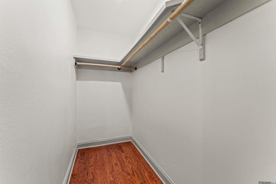 UNIT 128 - BEAUTIFUL FIRST FLOOR UNIT. DOWNTOWN LIVING AT ITS - photo 8