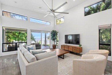 Experience the pinnacle of Windward Oahu living in this - photo 1