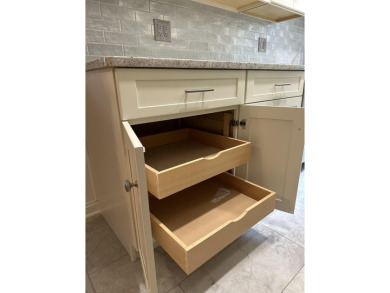 Welcome to this Truly, Lovely, One-Bedroom on Desirable