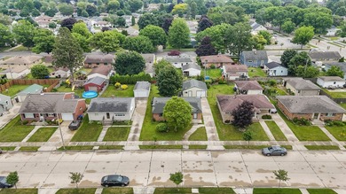Beautifully updated brick ranch on Sheboygan's south side! This - photo 21