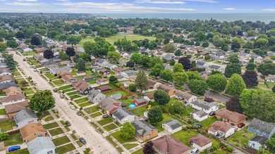 Beautifully updated brick ranch on Sheboygan's south side! This - photo 22