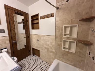 Welcome to this Truly, Lovely, One-Bedroom on Desirable