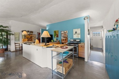 Nestled in the heart of Paradise Valley, this charming listing - photo 5