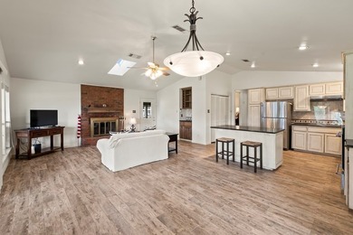 Tucked away in the desirable community of Villa Cove on Cedar - photo 6