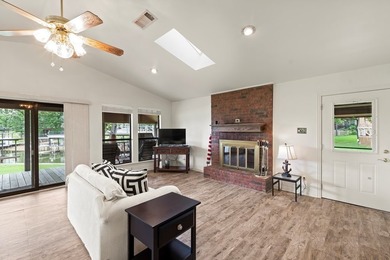 Tucked away in the desirable community of Villa Cove on Cedar - photo 7