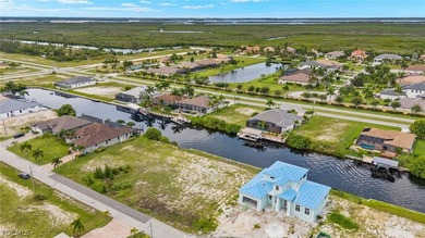 Prime western exposure on an oversized triple Gulf-access lot - photo 4