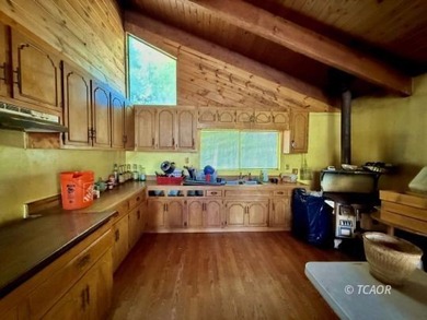 Two adjacent 1.5+ acre lots each with garden sites and solid - photo 2